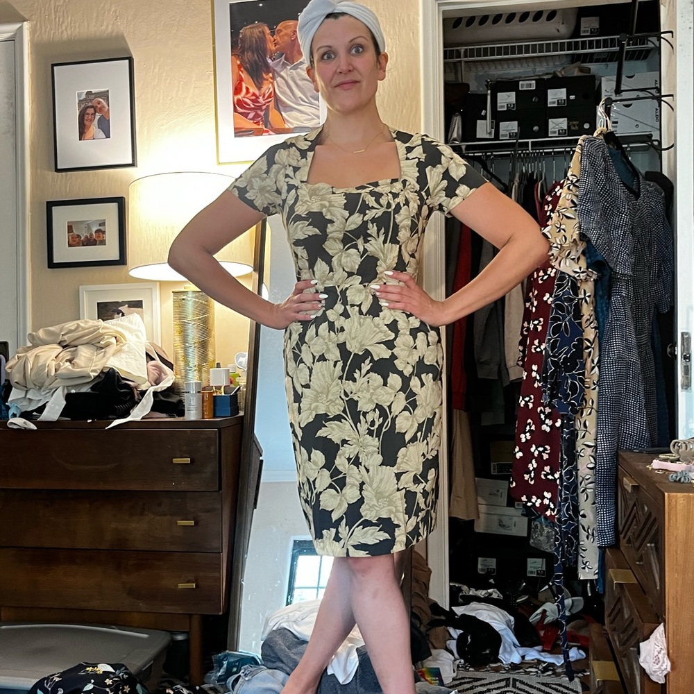 Beautiful Banana Republic dress from
